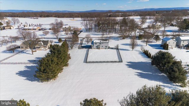 293 QUAINT SWAN DALE DR, Martinsburg, WV 25404