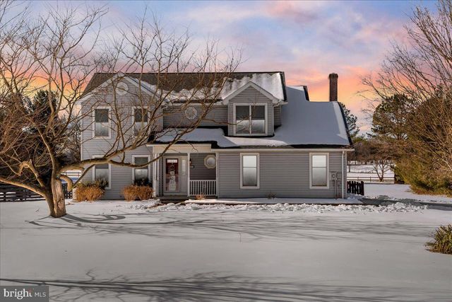 293 QUAINT SWAN DALE DR, Martinsburg, WV 25404