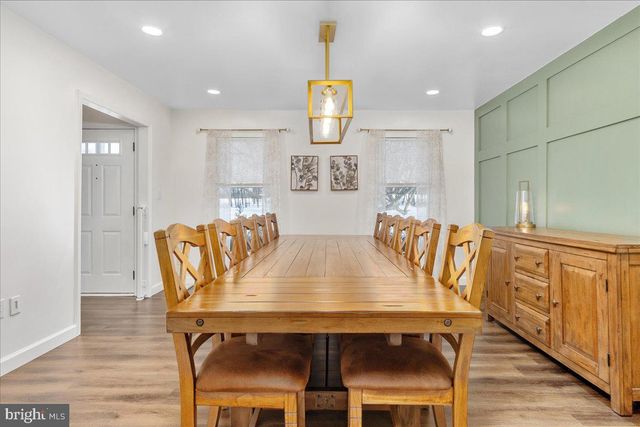 293 QUAINT SWAN DALE DR, Martinsburg, WV 25404