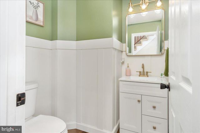 293 QUAINT SWAN DALE DR, Martinsburg, WV 25404