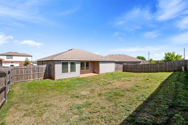 2405 Iris Court, Yukon, OK 73099