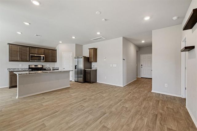 2405 Iris Court, Yukon, OK 73099