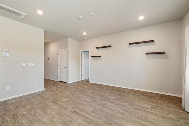 2405 Iris Court, Yukon, OK 73099
