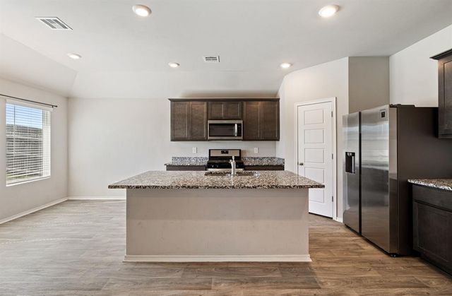 2405 Iris Court, Yukon, OK 73099