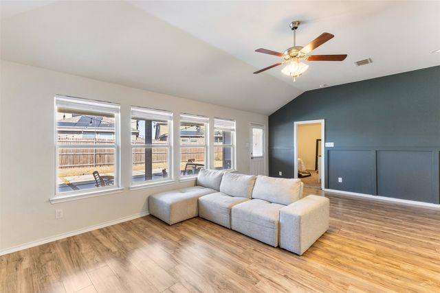 9109 Glen Mills Trail, Fort Worth, TX 76179