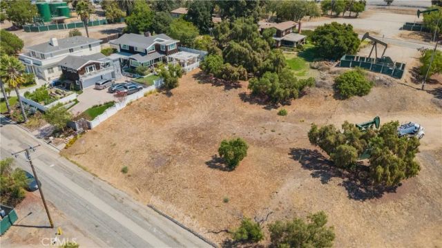 2420 Gaviota, Signal Hill, CA 90755