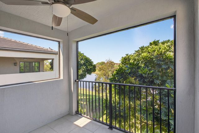 325 NW 33rd Lane, Pompano Beach, FL 33069