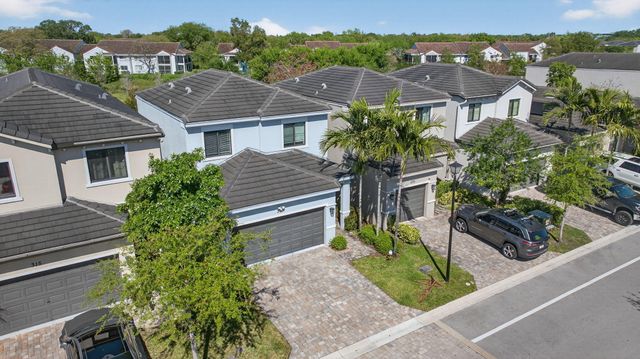 325 NW 33rd Lane, Pompano Beach, FL 33069