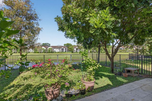 325 NW 33rd Lane, Pompano Beach, FL 33069