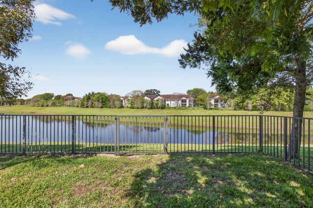 325 NW 33rd Lane, Pompano Beach, FL 33069