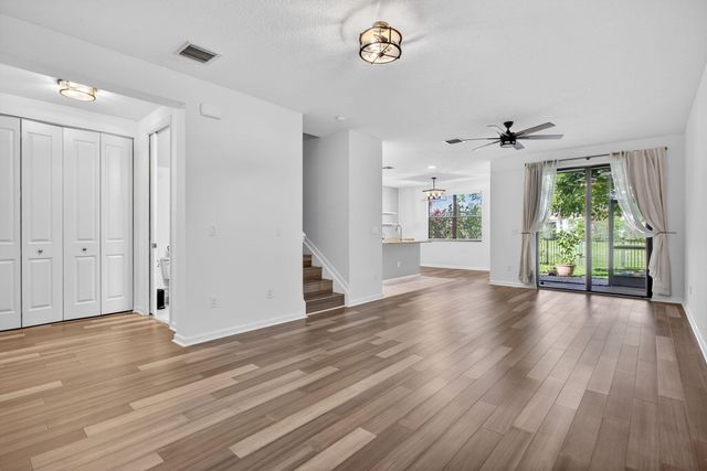 325 NW 33rd Lane, Pompano Beach, FL 33069