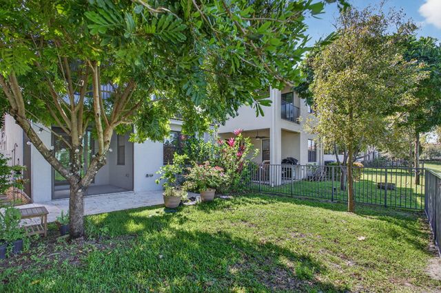 325 NW 33rd Lane, Pompano Beach, FL 33069