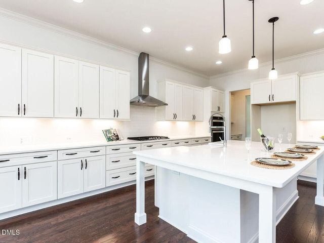 817 Nijinski Way, Cary, NC 27519