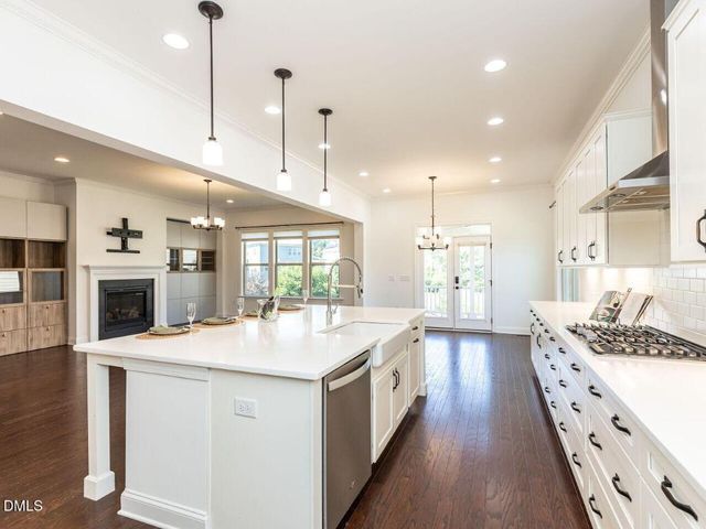 817 Nijinski Way, Cary, NC 27519