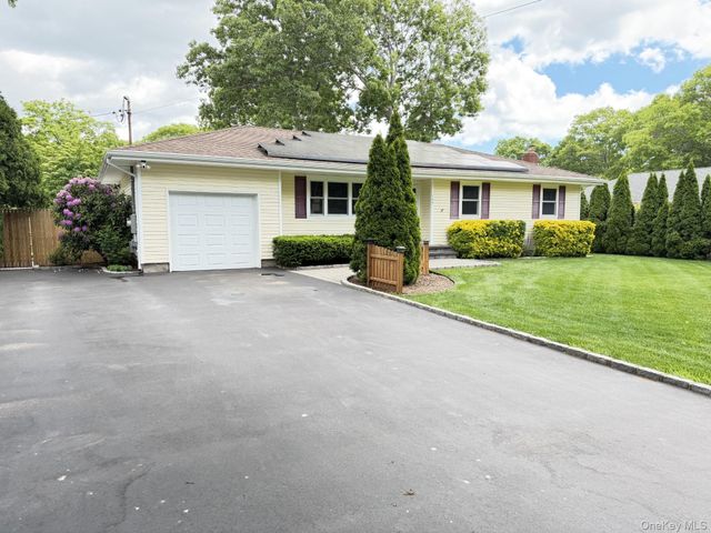 147 Hounslow Road, Shirley, NY 11967
