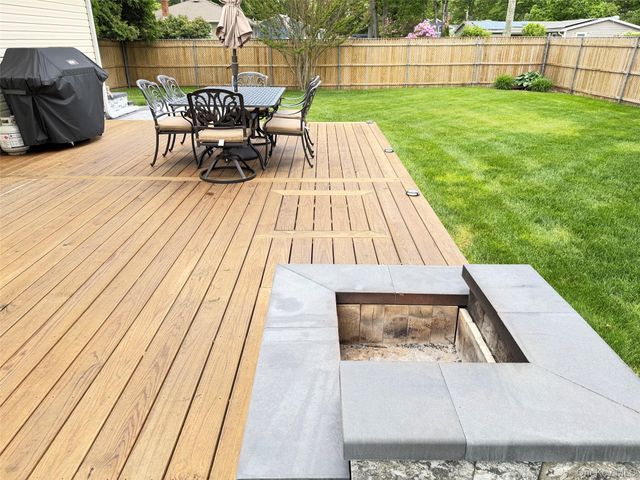 147 Hounslow Road, Shirley, NY 11967