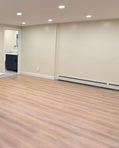 147 Hounslow Road, Shirley, NY 11967