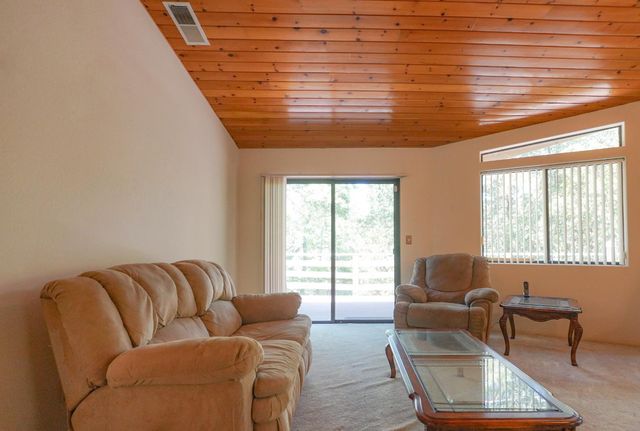 5990 Sugar Pine Dr, Coulterville, CA 95311