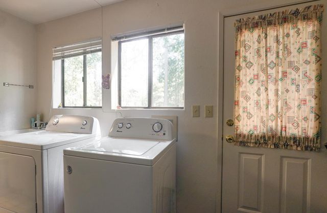 5990 Sugar Pine Dr, Coulterville, CA 95311