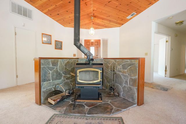 5990 Sugar Pine Dr, Coulterville, CA 95311