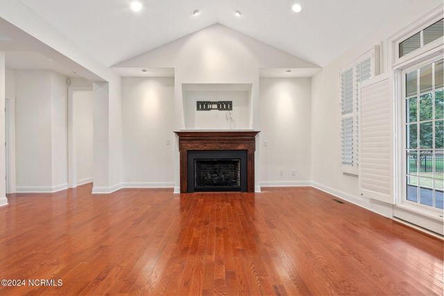 108 Hammerstone Circle, Whispering Pines, NC 28327