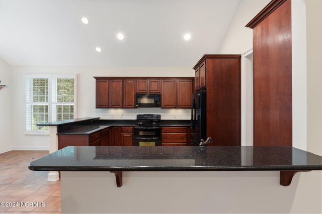 108 Hammerstone Circle, Whispering Pines, NC 28327