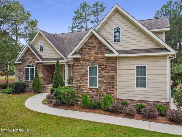 108 Hammerstone Circle, Whispering Pines, NC 28327