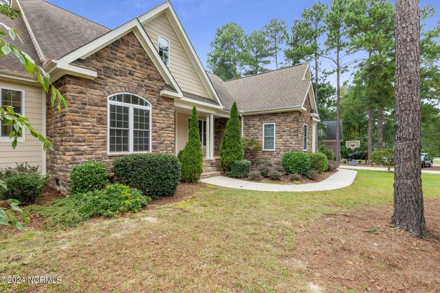 108 Hammerstone Circle, Whispering Pines, NC 28327