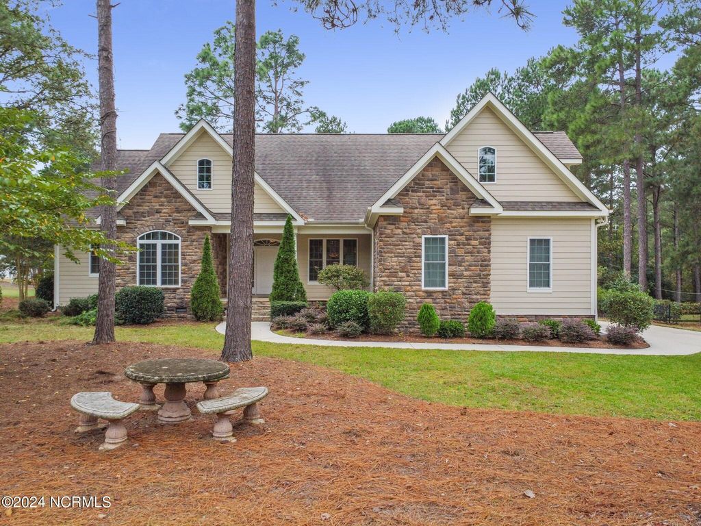 108 Hammerstone Circle, Whispering Pines, NC 28327
