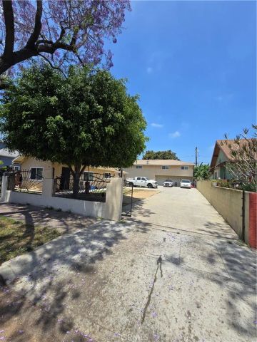 1001 W Myrtle, Santa Ana, CA 92703