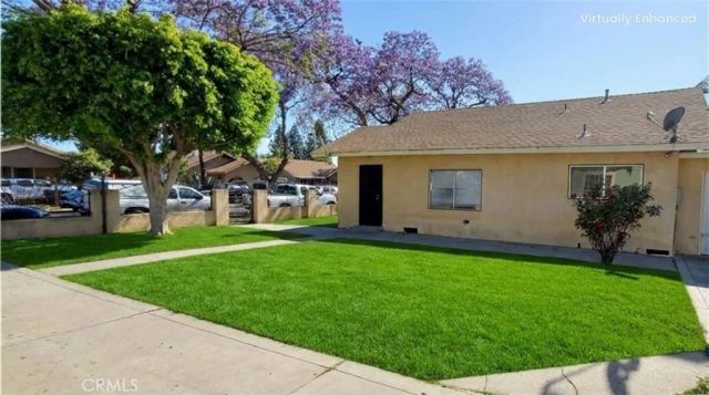 1001 W Myrtle, Santa Ana, CA 92703