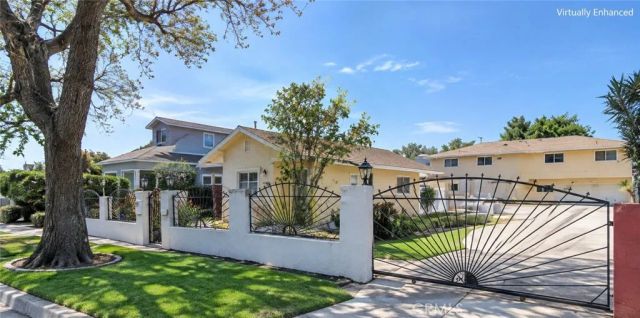 1001 W Myrtle, Santa Ana, CA 92703