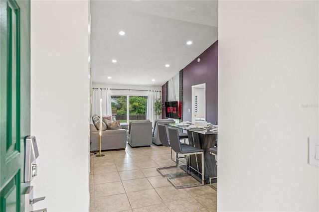 12311 CLOVERSTONE DRIVE, Tampa, FL 33624