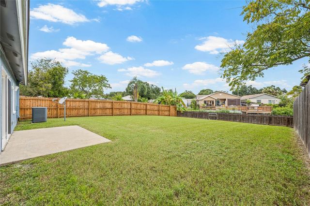 12311 CLOVERSTONE DRIVE, Tampa, FL 33624