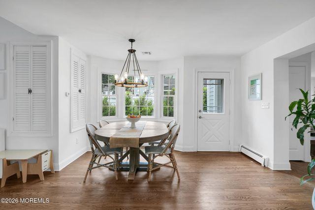 14 Sycamore Lane, Fair Haven, NJ 07704