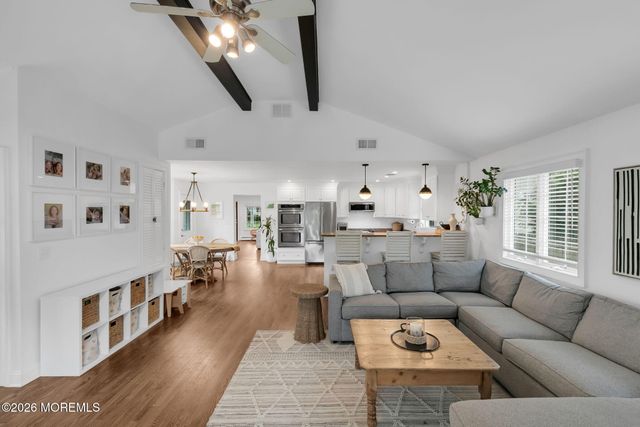 14 Sycamore Lane, Fair Haven, NJ 07704
