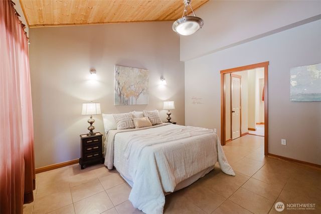 5182 Phillips Road SE, Port Orchard, WA 98367