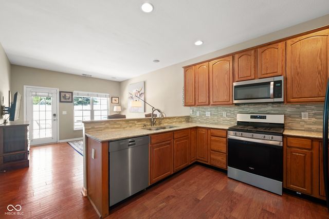 15532 Crofton Place, Westfield, IN 46074