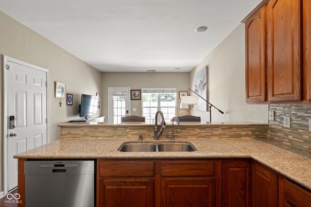 15532 Crofton Place, Westfield, IN 46074