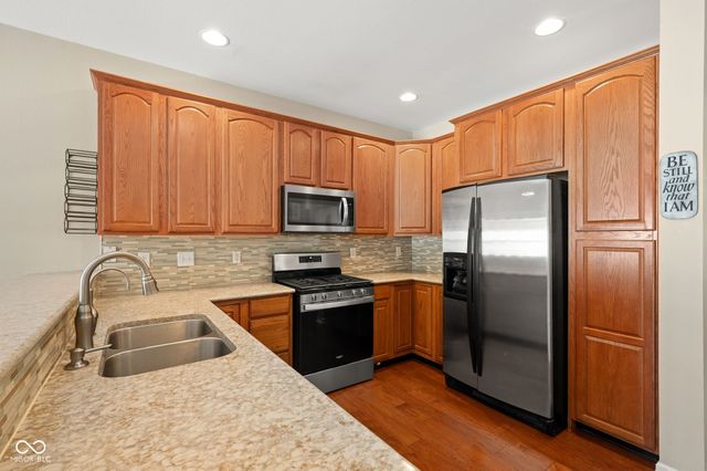 15532 Crofton Place, Westfield, IN 46074