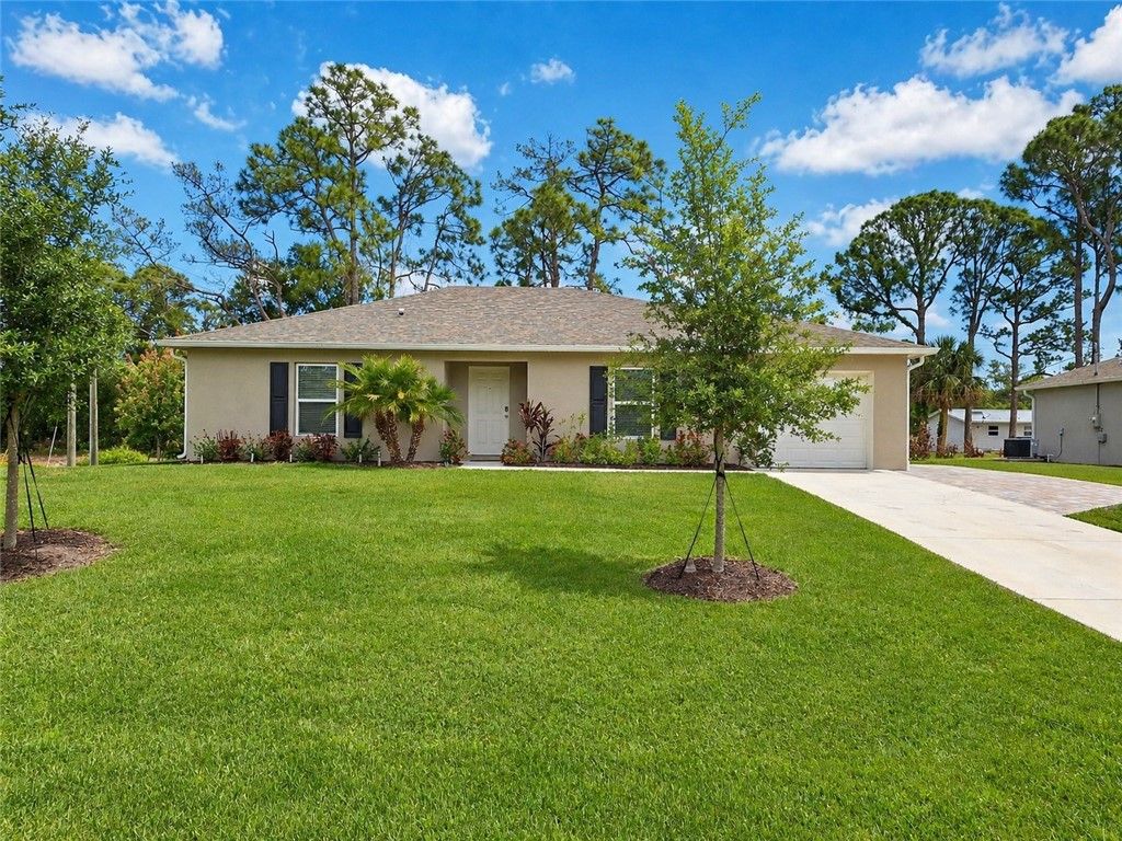 1001 Blossom Drive, Sebastian, FL 32958