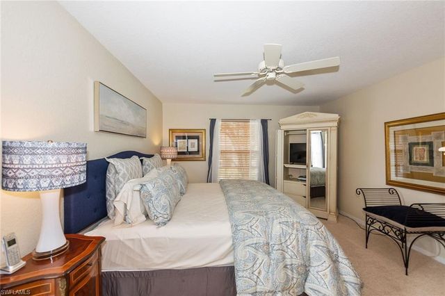 7050 Barrington CIR 201, Naples, FL 34108