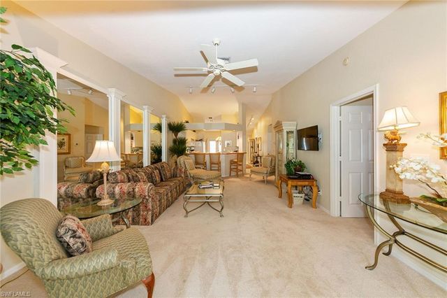 7050 Barrington CIR 201, Naples, FL 34108
