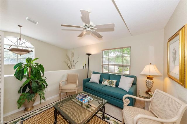 7050 Barrington CIR 201, Naples, FL 34108