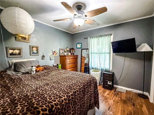 706 E Centennial Drive, Pittsburg, KS 66762