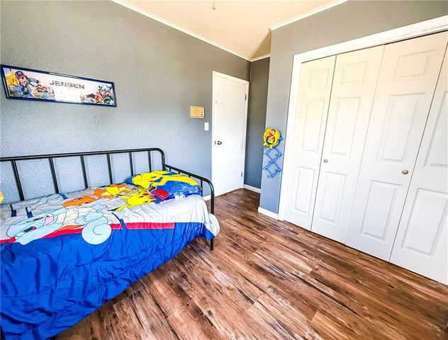 706 E Centennial Drive, Pittsburg, KS 66762