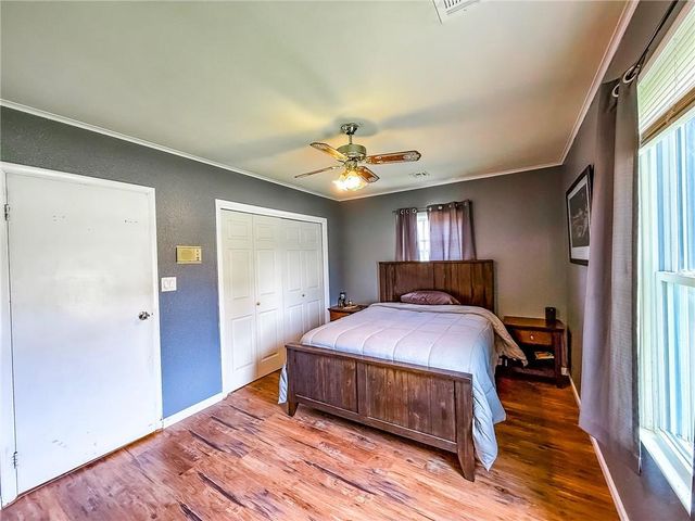 706 E Centennial Drive, Pittsburg, KS 66762