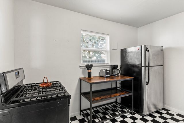 2739 Livingston Avenue, Fort Worth, TX 76110