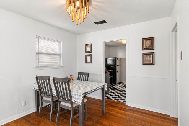 2739 Livingston Avenue, Fort Worth, TX 76110