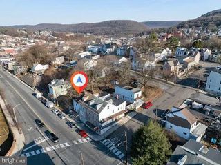 621 LAUREL BLVD, Pottsville, PA 17901